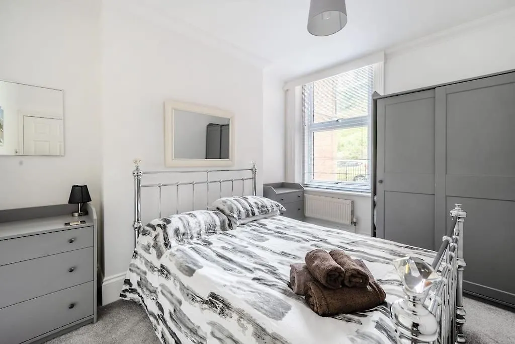 본머스 Bournecoast - Upper Ground Floor Flat With Sea Views - Fm3441 아파트 영국