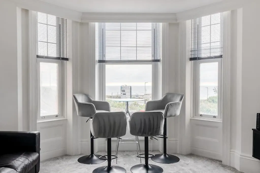 본머스 Bournecoast - Upper Ground Floor Flat With Sea Views - Fm3441 아파트