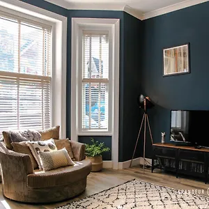 The Blue Bank By Grandeur Apartment