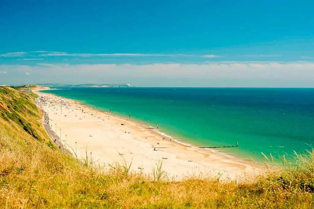 Bournecoast - Upper Ground Floor Flat With Sea Views - Fm3441 Apartment Bournemouth 0*,  United Kingdom