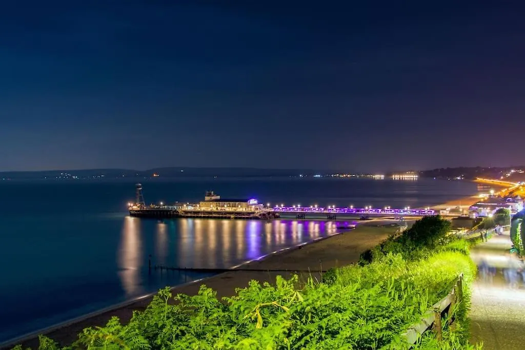 Bournecoast - Upper Ground Floor Flat With Sea Views - Fm3441 Apartment Bournemouth 0*,