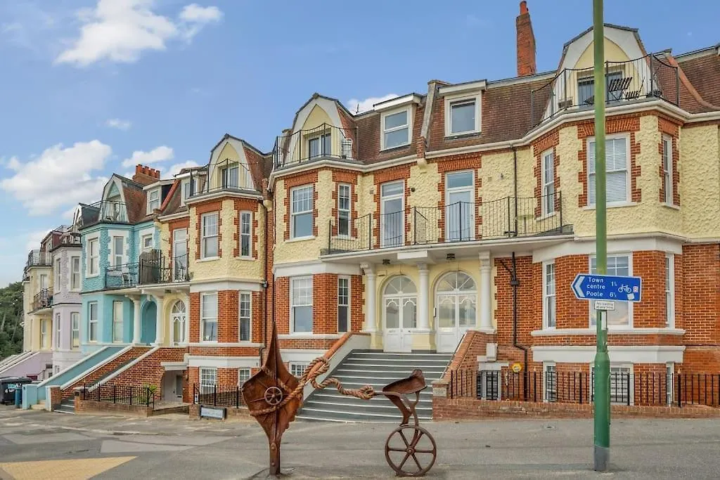 Bournecoast - Upper Ground Floor Flat With Sea Views - Fm3441 Apartment Bournemouth 0*,  United Kingdom